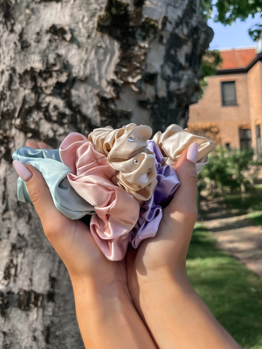 100% mulberry silk scrunchie - Light shades